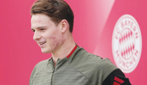 Jonas Urbig returns amid injury crisis as Bayern beat Atalanta