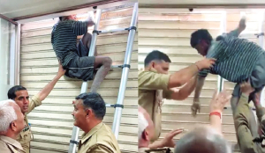 Juvenile burglar gets trapped during break-in bid at Ghaziabad clinic