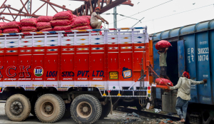 Kanda Express arrives in Delhi as onion prices soar