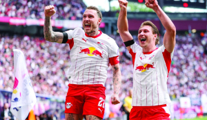 Kane’s Bundesliga penalty streak ends with miss