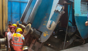 Katra-Bound train coach cracks near Ludhiana