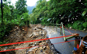Kedarnath pilgrimage suspended after landslide kills one near Cheerbasa Helipad
