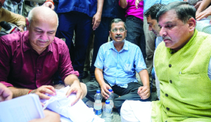Kejriwal’s march over E20 petrol to PM residence stopped