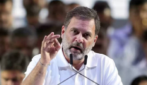 Kerala CM Selection: Rahul Gandhi meets former Congress chiefs