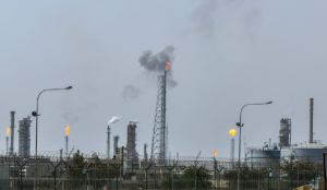 Kuwait says Iran strikes water desalination plant for second consecutive day amid escalating conflict