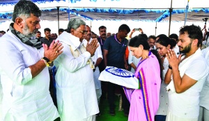 Last rites of minister Sudhakar performed with full State honour