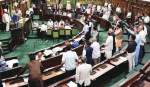 Leaders across parties seek probe into Farooq Abdullah attack