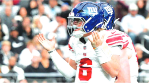 Lens consolidate Ligue 1 lead with win over 10-man Toulouse