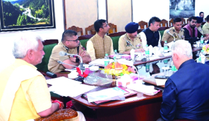 LG chairs meeting in Pahalgam, reviews preparations for Amarnath