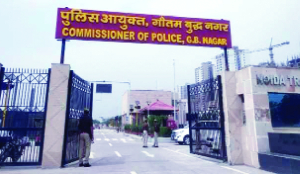 LS official found dead at Noida flat; suicide note mentions Rs 70 lakh loan