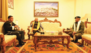 Lt Gen Shukla discusses border development with Arunachal CM