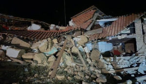 Magnitude 6.7 earthquake hits Peru's southern Andes, injures two