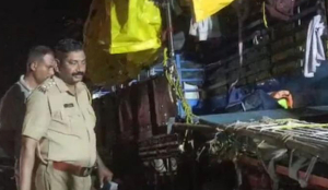 Maharashtra: Five killed, 20 injured as truck hits pickup van on Samruddhi Highway