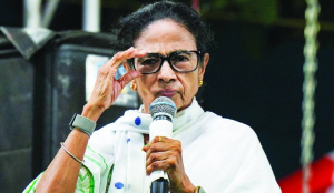 Mamata Banerjee Urges TMC Candidates to Stay at Counting Centres Amid BJP Lead