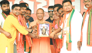 Mamata opposing Citizenship Amendment Act to protect iftari on streets: Yogi