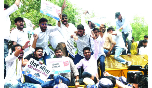 Massive protest by NSUI after NEET exam cancellation