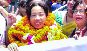 Medal-winning weightlifters return from CWG to jubilant welcome in Delhi