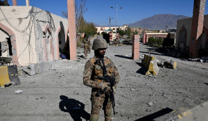 Militants kill 4 customs officials in northwest Pakistan