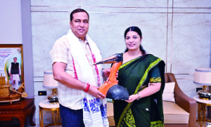 Minister Jayanta Mallabaruah meets Purnima Devi Barman, vows Hargila conservation