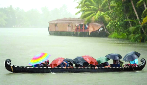 Monsoon likely to hit Kerala early on May 26: Met dept