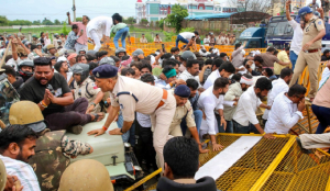 Moong MSP protest paralyses Bhopal: Schools shut, talks fail overnight
