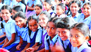 MP Govt to transfer cash to 55 lakh students for uniforms amid tender row
