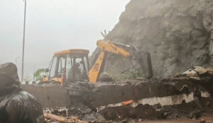 Mumbai-Pune Rail Disruption: Ashwini Vaishnaw reviews restoration work after landslides