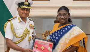 Navy Chief Admiral Krishna Swaminathan calls on President Droupadi Murmu at Rashtrapati Bhavan