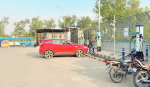 NCRTC commissions fast EV charging station at Anand Vihar station