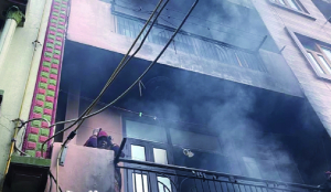 Nine hospitalised after midnight fire in Shahdara