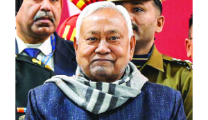 Nitish directs officials to meet people every Monday, Friday