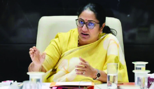 No fuel shortage in Delhi: Govt