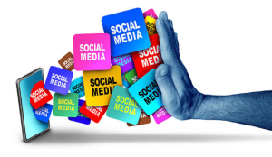 NZ PM Christopher Luxon proposes under-16 social media ban, faces coalition pushback