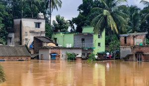 Odisha on alert as floods worsen in north, Mahanadi levels rise