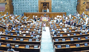 Opposition protests trade deal in Parliament