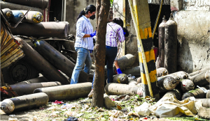 Oxygen cylinder blast in Okhla kills one, injures four