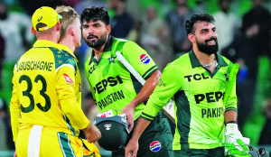 Pakistan beats Australia by four wickets to clinch ODI series 2-1