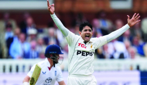 Pakistan reduces England to 80-4 at lunch as Abbas takes three at Lord’s