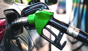 Petrol, Diesel prices hiked second time in a week by 90 Paise across India