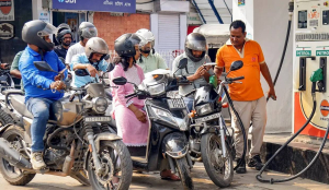 Petrol and Diesel prices hiked again by over ₹2.5 Per litre, 4th Increase in 10 Days