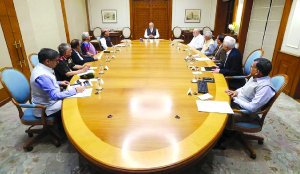 PM pushes ease of living, business