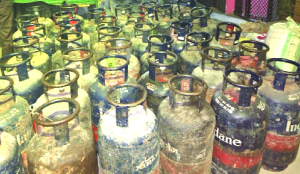 Police bust LPG black-marketing racket