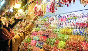 Political slogans meet tradition as rakhis take a swadeshi turn