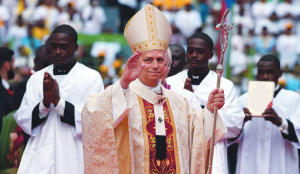 Pope ends Africa visit with mass in Equatorial Guinea