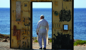 Pope marks July 4 by praying in Lampedusa for migrants who died seeking freedom, prosperity