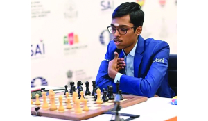 Praggnanandhaa trails in Blitz