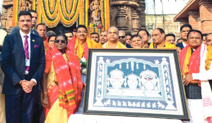 President performs pinda daan in Puri, visits Jagannath temple