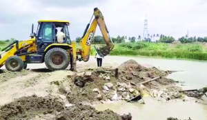 Priyank Kharge directs Karnataka DGP to curb illegal sand mining across State