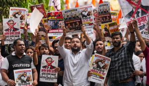 Protesters detained at Jantar Mantar during demonstration against CEC