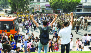 Protesters hide in gurudwara, washrooms to dodge detention